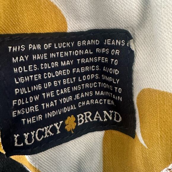 Lucky Brand- "Sofia Boot" Jeans Medium Huston Wash Slight
Distressing- Size 6/28 - Picture 6 of 13